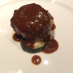 洋食 泉 - ゴーダチーズ入りのメンチカツ  カレー風味のソース【再訪】