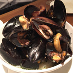 Wine厨房　tamaya - ムール貝のワイン蒸し