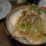 ひとひら - 大山鶏DE鶏ハム ねぎソースがけ♪