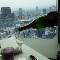 テーブル36 - 乾杯はボランジェ！