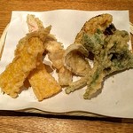 炭焼松 - 天ぷら盛り合わせ