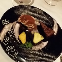トラットリア トペ - ドルチェはどれを食べてもおいしい。2品選ぶのだが、追加して3品頼んでしまった。