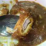 カレー幸 - カツも小さめながら柔らかく美味い。