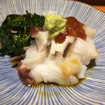 串焼き GoZZo - 生蛸のわさび梅肉乗せ モロヘイヤとともに