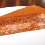 Obu - ケーキセット 700円 のチョコレートケーキ
