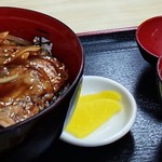 Aji No Miwa - 炭焼豚丼です