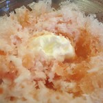 三日月氷菓店 - さらに氷を食べ進めていくと、アイスクリームを発見。