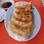 大門 - 大きな餃子