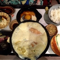 ゆば料理 東山ゆう豆 - 豆乳鍋御膳　2376円