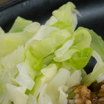 本家かつめし亭 - しゃきしゃきな茹でキャベツ（きゃべつだく、選べます）