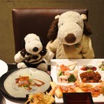 グルメバイキング オリンピア - オリンピアはどのお料理もとっても美味しいよ。
      お友だちとの会話もはずみながら、
      何度もお料理を取りに行きました。