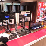 グルメバイキング オリンピア - もちろんソフトドリンクは飲み放題だよ。
      
      ちびつぬ「オレンジジュースにしましょう～」