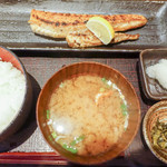 炭火焼専門食処 白銀屋 - 鮪ハラス定食