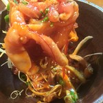 鳥玖 - たたきユッケ 450yen まぜまぜ後('16.06)