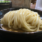 東かがわマルタツ手打ちうどん - こんな盛り方です(*´д`*)うまそ