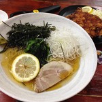 神山 - H.28.6.22.昼 冷やしラーメン 500円税込・一枚からあげ 500円税込
