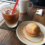 グローブマウンテン珈琲 - インドネシアコーヒーとマフィン