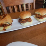 The Three Fat Pigs - スライダーサンドイッチ