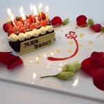 シェリロゼ創業14周年のお祝いのケーキ