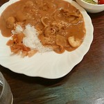 白ばら - シーフードカレーライス　サラダ付き