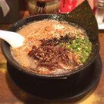 元祖 麺屋原宿 - とんこつ〈黒〉ラーメン❣️