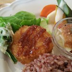 知恵の木 - キビ入り？コロッケです。