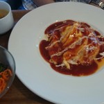 ウフウフガーデン - オムライス　デミグラスソース