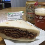 メロンパン - 牛かつサンドにはビール