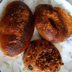 たま木亭 - 時計回りにルージュ、山栗ショコラ、ベーコンハースです♪