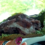 レストラン ペニーレイン - よもぎあんぱんの中はお餅入り　180円