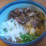かの家 - 肉ぶっかけうどん@680
