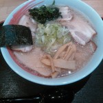 らーめん比内亭 - とんこつしおチャーシュー麺