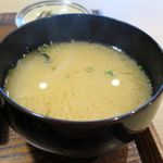 味噌めしや まるたま - 味噌汁のアップ