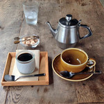 Amnos - 黒ゴマと豆乳のパンナコッタ２５０円＋マスカットティー４４０円（20160623）