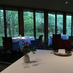 Breston Court Yukawatan - 店内はこんな感じ