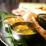 ダバ インディア - 野菜スパイス炒め・サンバルカレー・ラッサムスープ（上から）