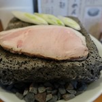 エンターテイ麺ト スタイル ジャンク ストーリー エムアイ レーベル - 溶岩プレート