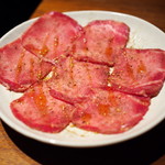 万両 - 塩タン焼き（880円）