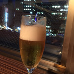 Zenseki Koshitsu Umekono Ie - ビール、飲んでから写真撮影