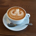 リトルフォートコーヒー - カフェラテ(460円)です。2016年5月