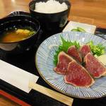カツオのタタキ定食