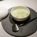 エクアトゥール - 青りんごのソルベ、ヨーグルト、桂花陳酒のジュレ、パッションフルーツ