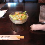 グリルミヤコ - カツカレーに付いてくるサラダ