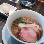 中華蕎麦 三藤 - 中華蕎麦 醤油 味玉付き