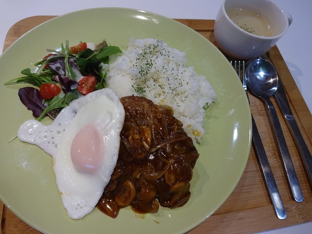 空飛ブ鯨堂（ソラトブクジラドウ） - 長町南（喫茶店）の写真