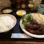 焼肉ハウスモンモン - 牛焼肉定食