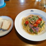 アルバトロス - インゲン・ベーコン・ミニトマトのパスタセット950円