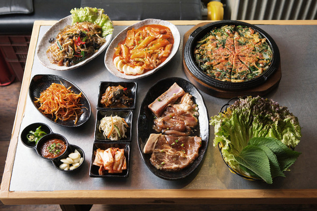 ランチメニュー でじにらんど 新大久保店 新大久保 韓国料理 食べログ