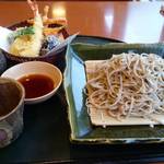 手打そば 満作 - 天ざる蕎麦。