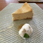 カモシカ書店 - りんごチーズケーキ（２０１６．６．２４）